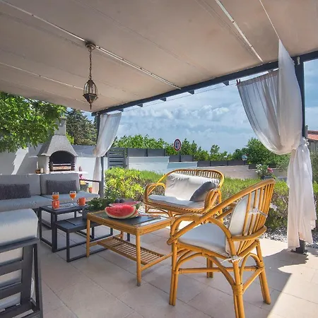 Zoya Holiday home